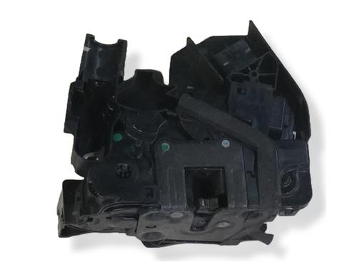 rear-right-lock-renault-megane-iv-hatchback-b9amn_-2015-34466063 main image