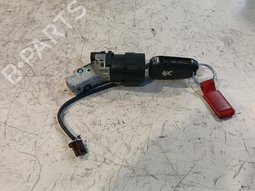 Used Ignition barrel Ignition barrel PEUGEOT 208 I (CA_, CC_) 1.4 HDi (68 hp) 35732194 35732194