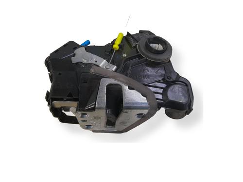 front-right-lock-toyota-auris-_e18_-2012-2013-2014-2015-2016-2017-2018-2019-34467873 main image