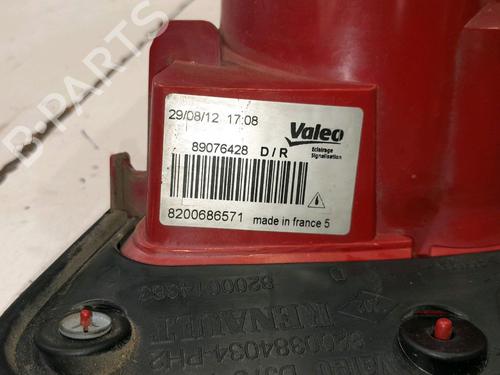 Used Right taillight Right taillight RENAULT VEL SATIS (BJ0_) 2.2 dCi (BJ0M) (113 hp) 34490224 34490224