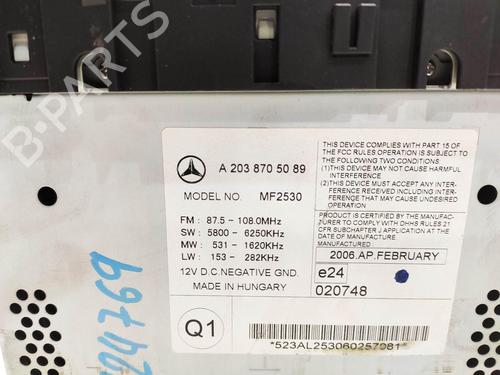 Used Radio MERCEDES-BENZ C-CLASS (W203) C 180 Kompressor (203.046) (143 hp) 14465503