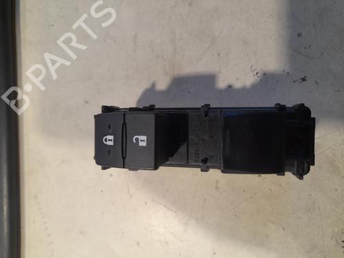 Højre fortil elrude kontakt Højre fortil elrude kontakt LEXUS GS (_L1_) 300h (AWL10_, AWL10R) (223 hp) 34550968 34550968