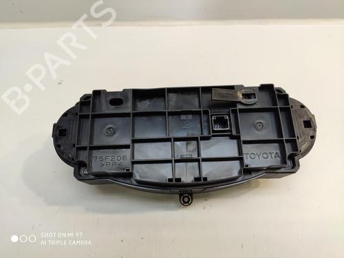Used Climate control TOYOTA YARIS (_P13_) 1.5 Hybrid (NHP130_, NHP130) (101 hp) 14463464