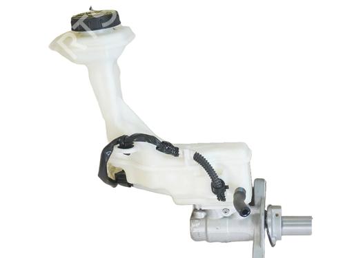 Used Brake master cylinder NISSAN QASHQAI II SUV (J11, J11_) [2013-2025]  24841751