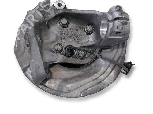 left-front-steering-knuckle-bmw-1-convertible-e88-2007-2008-2009-2010-2011-2012-2013-33979624 main image