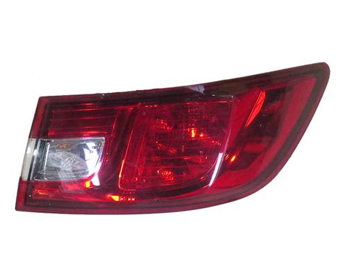right-taillight-renault-clio-iv-bh_-2012-2013-2014-2015-2016-2017-2018-2019-2020-2021-34549412 main image