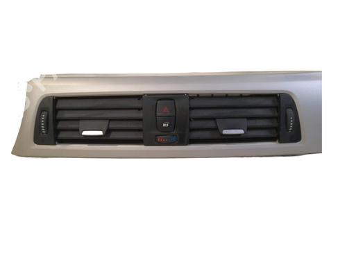 Grille d'aération Grille d'aération BMW 3 (F30, F80) 318 d (150 hp) 34468126 34468126