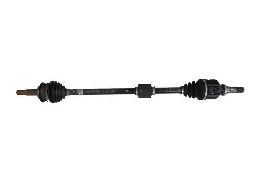 Used Right front driveshaft Right front driveshaft TOYOTA YARIS (_P13_) 1.5 Hybrid (NHP130_) (101 hp) 34551851 34551851