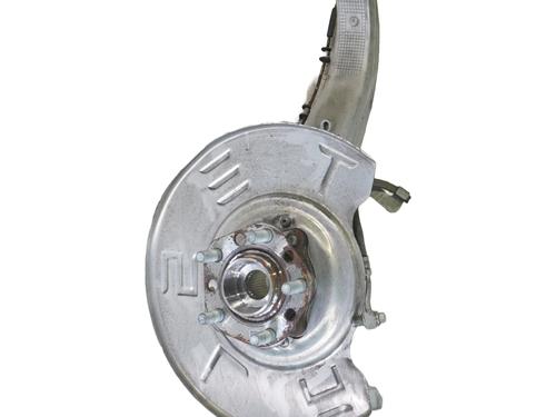 Used Left front steering knuckle TESLA MODEL Y (5YJY) EV Performance All-wheel Drive (534 hp) 26438136