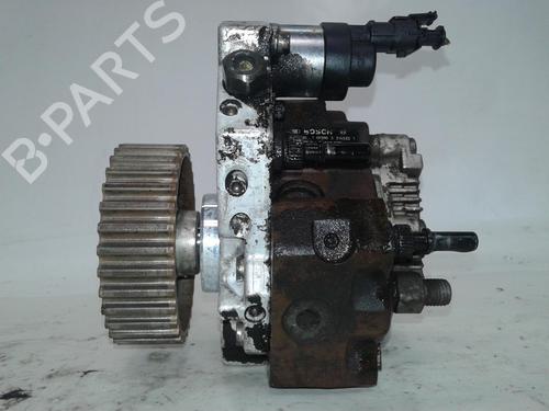 Used Injection pump Injection pump RENAULT SCÉNIC II (JM0/1_) 1.9 dCi (JM0G, JM12, JM1G, JM2C) (120 hp) 35729525 35729525