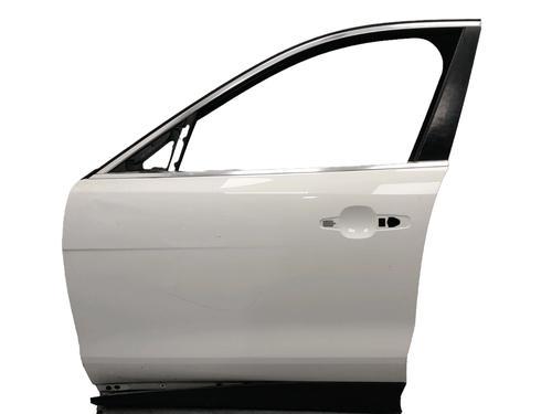 other-jaguar-f-pace-x761-2015-33407440 main image
