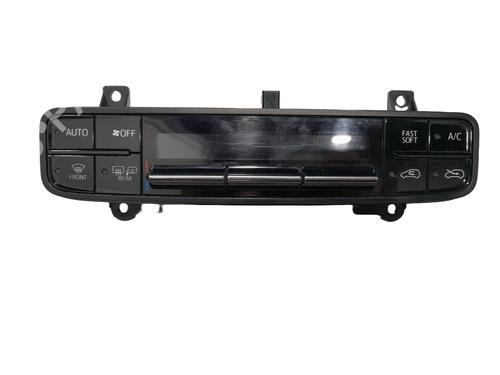 other-toyota-auris-_e18_-2012-2013-2014-2015-2016-2017-2018-2019-34468071 main image
