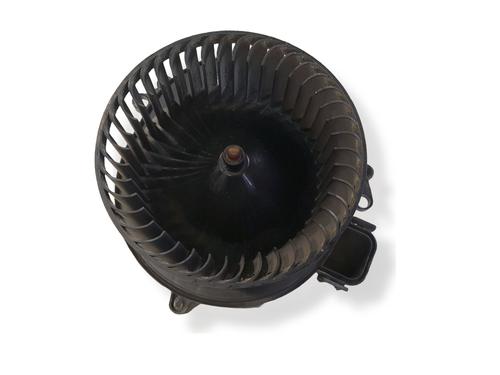 Used Heater blower motor Heater blower motor BMW 3 (F30, F80) 318 d (150 hp) 34467519 34467519