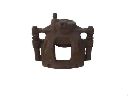 right-front-brake-caliper-toyota-auris-_e18_-2012-2013-2014-2015-2016-2017-2018-2019-33404424 main image
