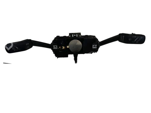 switch-seat-arona-kj7-kjp-2017-34469030 main image