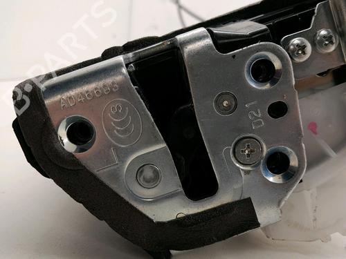 rear-left-lock-toyota-c-hr-_x1_-2016-34490314 main image