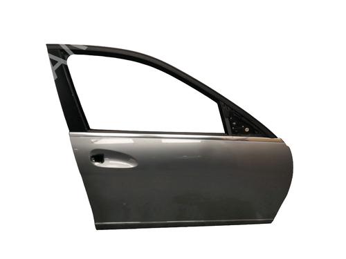 right-front-door-mercedes-benz-c-class-w204-2007-2008-2009-2010-2011-2012-2013-2014-2015-34548945 main image