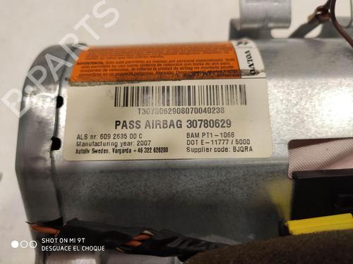 Used Passenger airbag Passenger airbag VOLVO C30 (533) 1.8 (125 hp) 34489541 34489541
