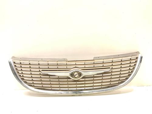 Used Grille CHRYSLER VOYAGER IV (RG, RS) 2.5 CRD (141 hp) 17698191