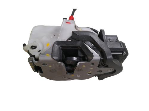 Front right lock OPEL ZAFIRA TOURER C VAN (P12) 2.0 CDTi (75) | BP26735441C97 