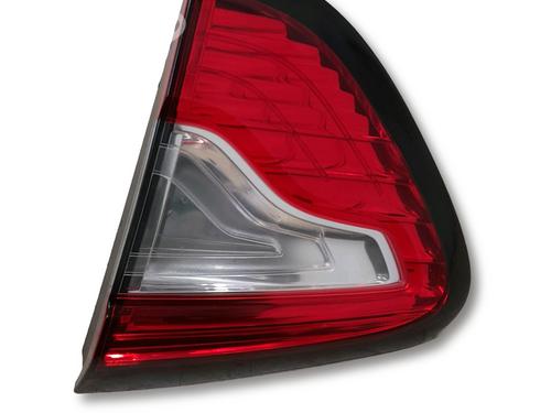 right-tailgate-light-renault-captur-i-j5_-h5_-2013-34492956 main image