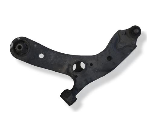 left-front-suspension-arm-toyota-auris-_e18_-2012-2013-2014-2015-2016-2017-2018-2019-33406418 main image