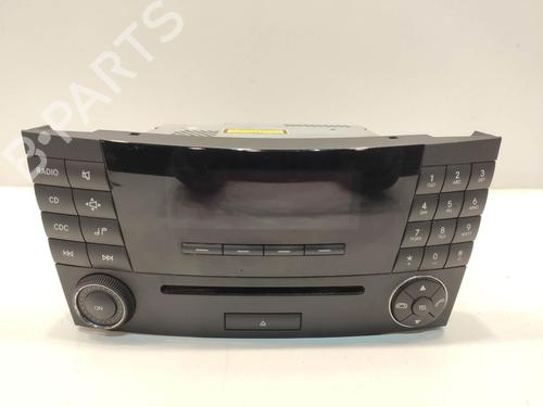 Used Radio Radio MERCEDES-BENZ E-CLASS (W211) E 280 CDI (211.020) (190 hp) 34486463 34486463