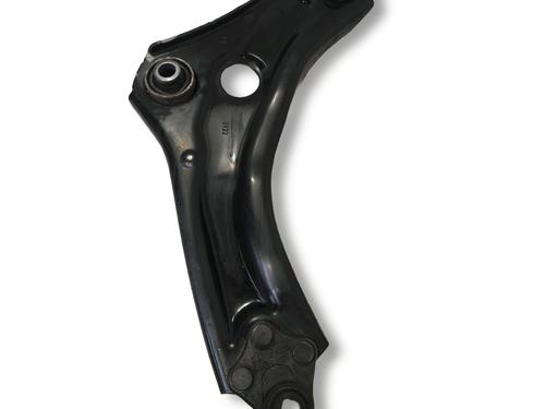 Used Right front suspension arm RENAULT MEGANE IV Saloon 1.5 dCi 110 (110 hp) 23969626
