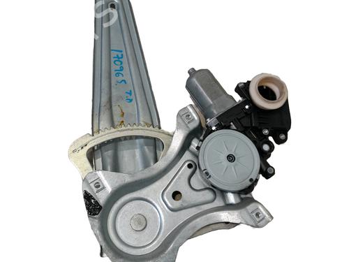 Used Rear right window mechanism Rear right window mechanism TOYOTA AURIS (_E18_) 1.6 D4-D (WWE185_) (112 hp) 34469112 34469112