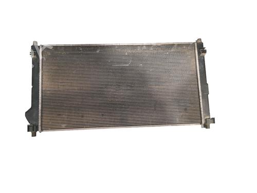 water-radiator-toyota-auris-_e18_-2012-2013-2014-2015-2016-2017-2018-2019-34545815 main image
