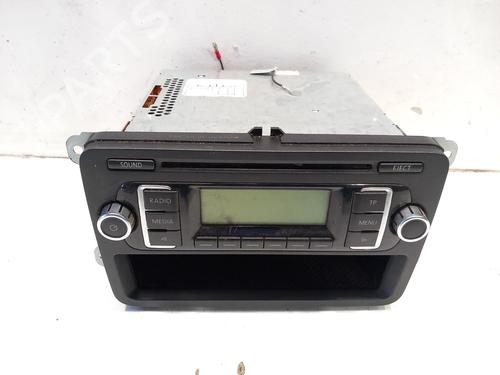 Used Radio VW TOURAN (1T3) [2010-2015]  18702490