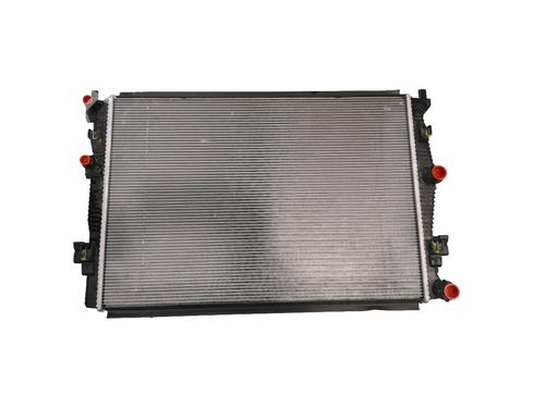 Used Water radiator Water radiator SEAT LEON Sportstourer (KL8, KLD) 2.0 TDI (115 hp) 35985378 35985378