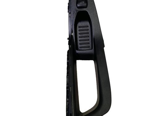 Used Right front window switch Right front window switch FORD FIESTA VI (CB1, CCN) 1.5 TDCi (75 hp) 34469599 34469599