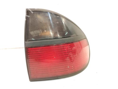 Used Right taillight Right taillight RENAULT LAGUNA I (B56_, 556_) 2.0 (140 hp) 40511967 40511967