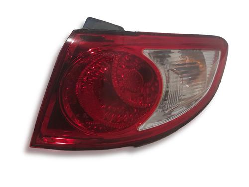 right-taillight-hyundai-santa-fe-ii-cm-2005-2006-2007-2008-2009-2010-2011-2012-2013-2014-2015-33979585 main image