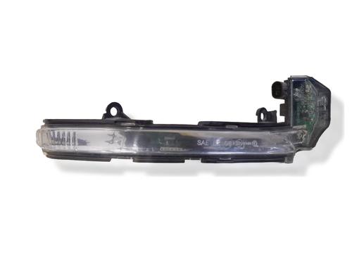 right-side-indicator-jaguar-xe-x760-2015-33406988 main image