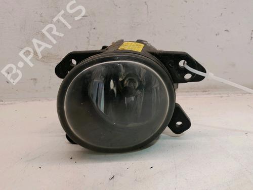 Used Right front fog light Right front fog light 33403938 33403938