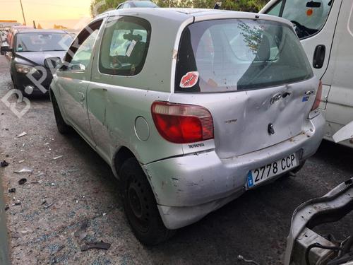 Brugte TOYOTA YARIS (_P1_)  1.0 (SCP10_, SCP10R)  4641715