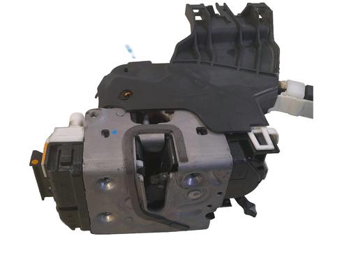 Used Rear left lock MERCEDES-BENZ CLA Coupe (C117) CLA 220 CDI / d (117.303) (163 hp) 28056306