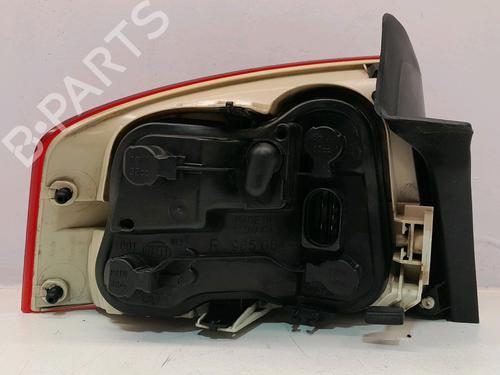 Used Right taillight AUDI A4 B7 (8EC) [2004-2009]  17699192