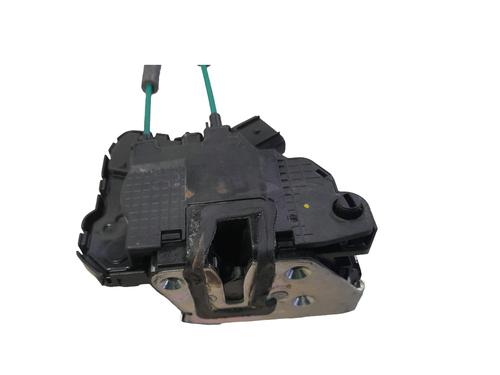 rear-left-lock-ssangyong-tivoli-2015-34550396 main image