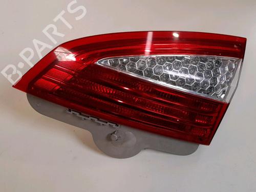 Used Right tailgate light Right tailgate light FORD MONDEO IV Turnier (BA7) [2007-2015] 33978611 33978611