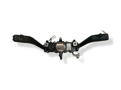 switch-vw-tiguan-5n_-2007-2008-2009-2010-2011-2012-2013-2014-2015-2016-2017-2018-34464649 main image