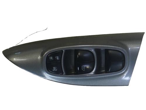 Used Left front window switch NISSAN JUKE (F15) 1.2 DIG-T (115 hp) 20718283