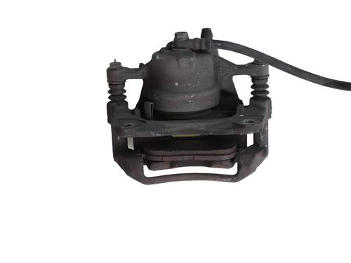 Used Right front brake caliper Right front brake caliper TOYOTA AURIS (_E18_) 1.8 Hybrid (ZWE186_, ZWE186R) (136 hp) 33404424 33404424