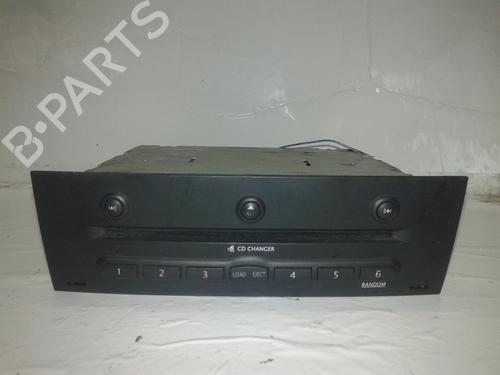 Used Radio RENAULT MEGANE III Hatchback (BZ0/1_, B3_) [2008-2025]  18703402