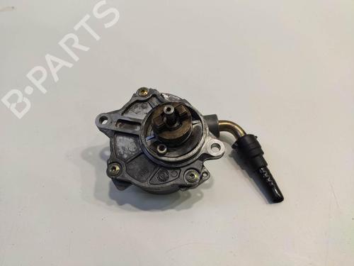Used Vacuum pump MERCEDES-BENZ VITO Van (W638) [1997-2003]  17697706