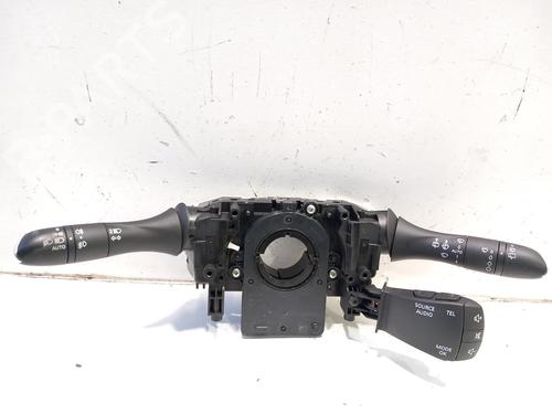 switch-renault-kadjar-ha_-hl_-2015-34489824 main image