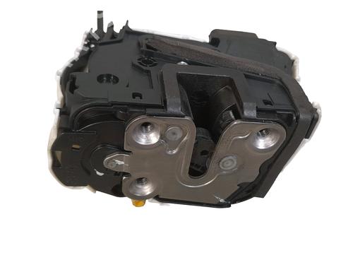front-right-lock-mg-mg-zs-suv-azs1-2017-34552906 main image