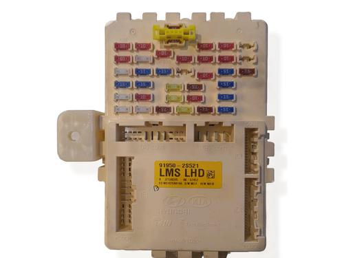 Used Fuse box HYUNDAI ix35 (LM, EL, ELH) 1.7 CRDi (116 hp) 22354080